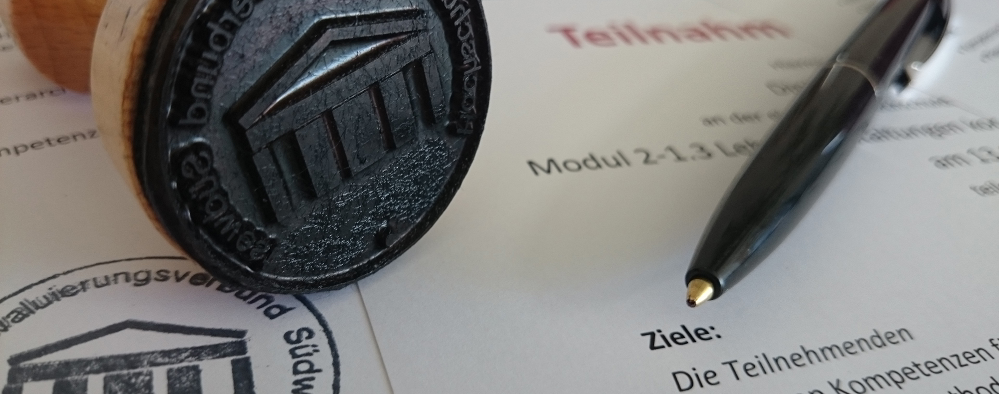 Das hochschuldidaktische Programm des Hochschulevaluierungsverbundes ist erschienen. Die Anmeldung erfolgt über OpenOLAT. Das hochschuldidaktische Programm des Hochschulevaluierungsverbundes ist erschienen. Die Anmeldung erfolgt über OpenOLAT.